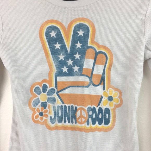 🌵Junk food Graphic Tee - Picture 2 of 4